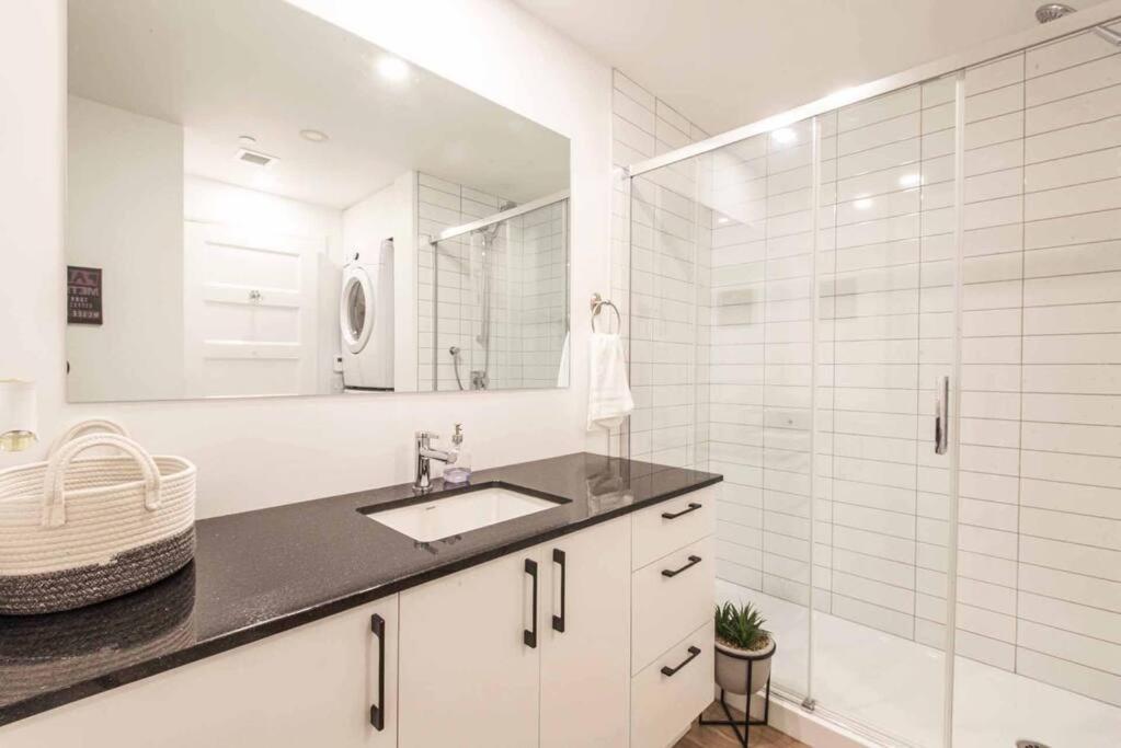 Le Coeur Du Festival D'Ete De Quebec Apartment Luaran gambar